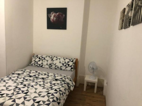 London DM x Weekly Monthly x Deals